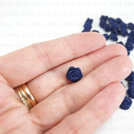 Różyczka Atłasowa 10mm/10 lub 50szt nr: 3809