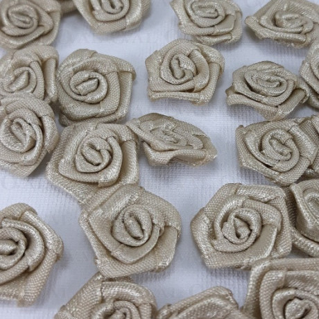Różyczka Atłasowa 18mm/10 lub 50szt beż  nr: 3830