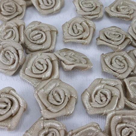 Różyczka Atłasowa 18mm/10 lub 50szt beż  nr: 3830