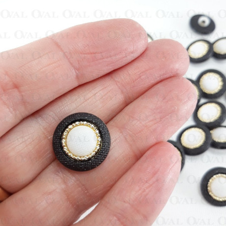 Guzik plastikowy 15mm/10szt  676