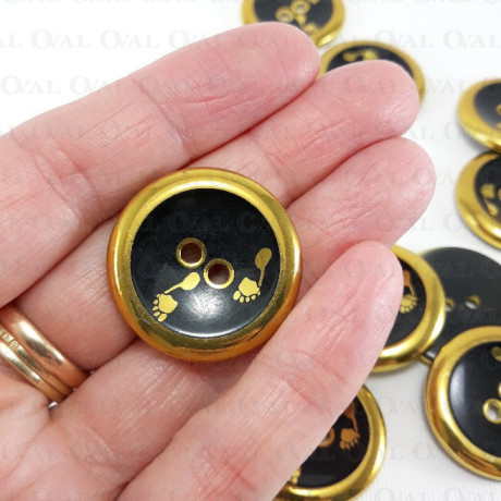 Plastic button 28mm/1pc 578