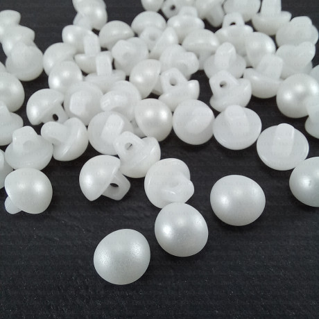 Pearl button 7.5mm/10pcs 3845