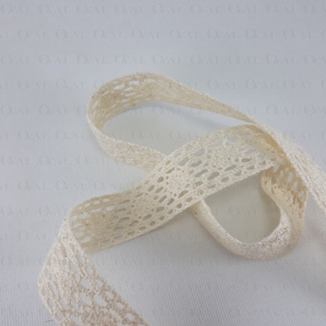 Cotton lace 18mm / 20 yards ecru 3857