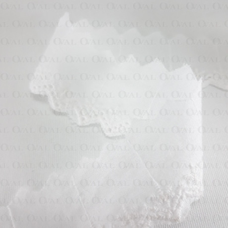 Koronka 32mm/1y  haft angielski 1982