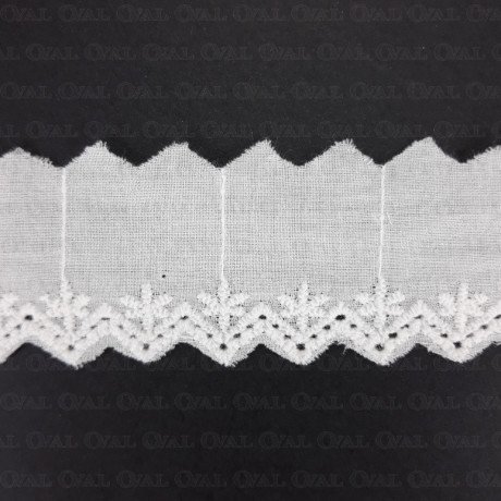 Koronka 32mm/1y  haft angielski 1982