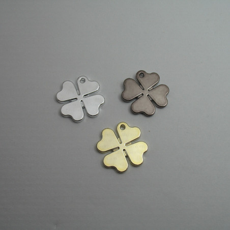 Plastic charm Clover no. 1173