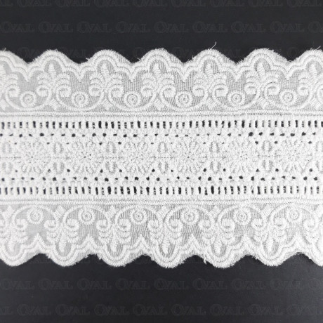 Koronka 105mm/1y  haft angielski 2637