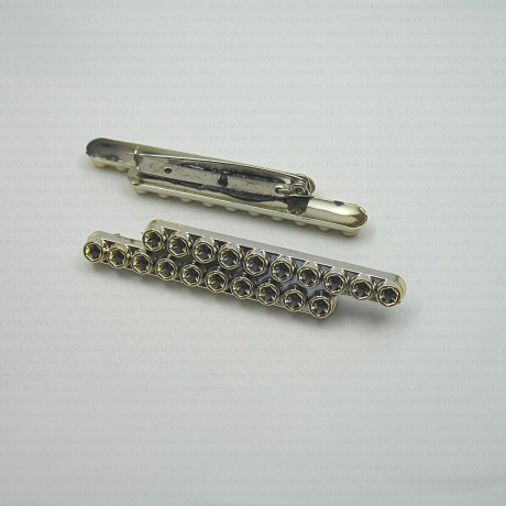 Ozdobna plastikowa broszka nr 1186