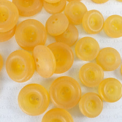 Guzik poliestrowy 15,20mm/ 10 lub 144szt 4022 Guzik poliestrowy 15,20mm/ 10 lub 144szt 4022