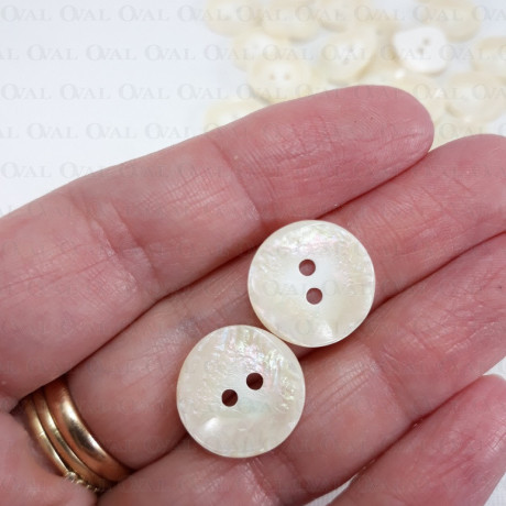 Guzik poliestrowy 15,5mm/144szt  4032