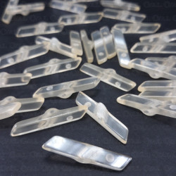 Guzik poliestrowy 32mmx6mm/50szt 4033 Guzik poliestrowy 32mmx6mm/50szt 4033