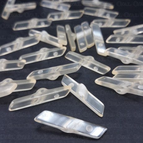 Guzik poliestrowy 32mmx6mm/50szt  4033