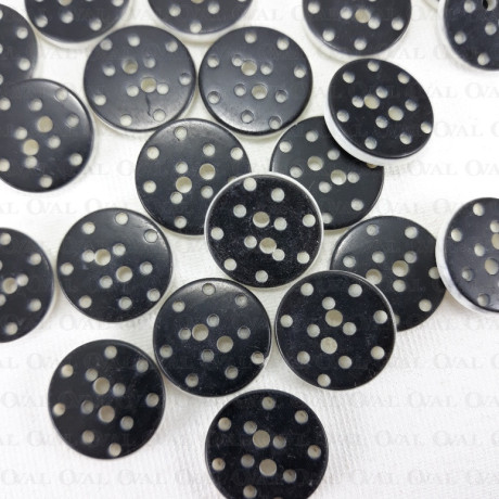 Guzik poliestrowy 15mm/10 lub144szt  4047