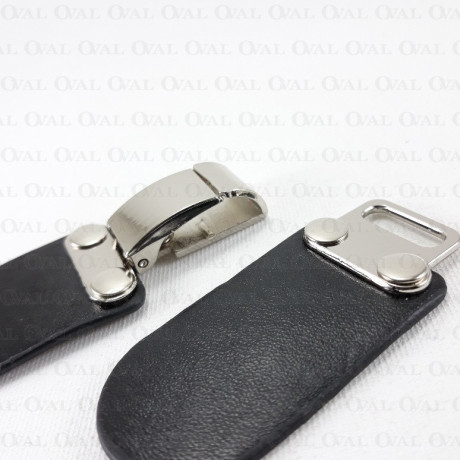 Closure with eco-leather 1934