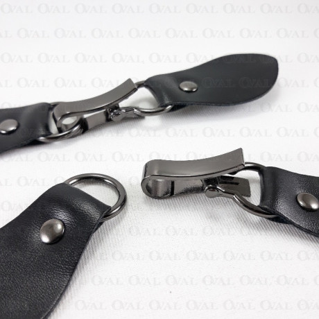 Fastening with 825 skin