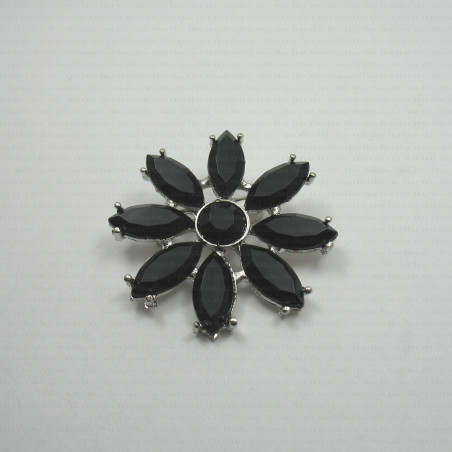 Metal brooch no. 1284