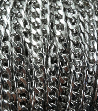 Łańcuch 11,5x7,4mm/30m srebrny  1298