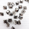 Plastic button 10x10mm / 10 pcs 1042