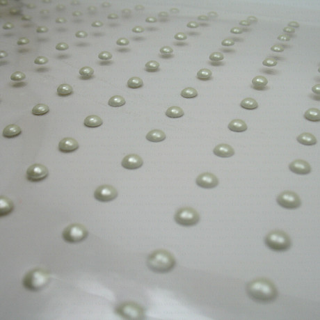 Thermal studs – A4 sheet white pearls 4mm no. 1315