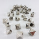 Guzik piramida 8,5 x 8,5mm srebrna 1043