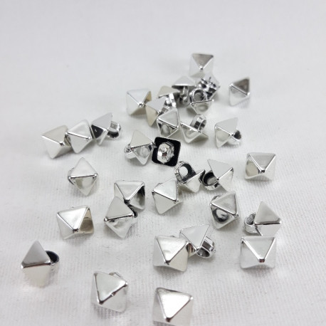Guzik piramida 8 x 8mm/288 lub 1000szt srebrna 4157 - 23039