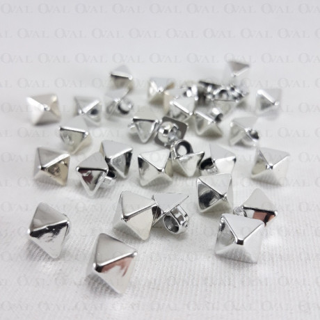 Guzik piramida 8 x 8mm/288 lub 1000szt srebrna  4157