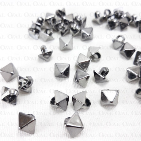 Guzik piramida 8 x 8mm/ 100szt ciemny nikiel  4158