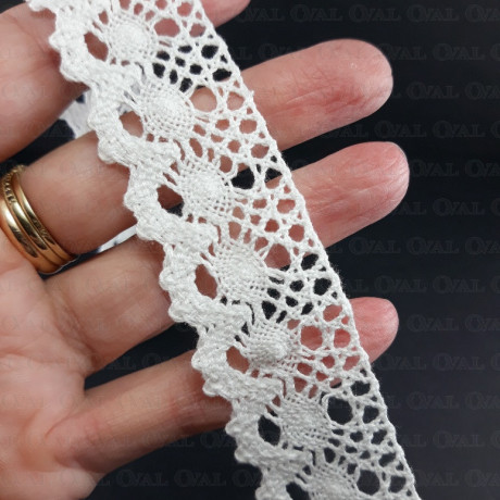 Cotton lace 28mm/20 yards white 3169