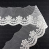 Lace embroidery on tulle 45mm/20y or 1y cream 4776