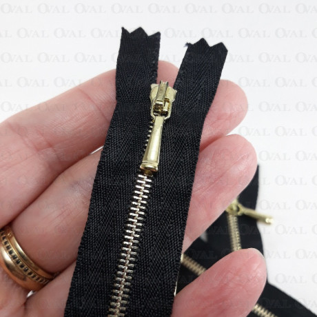 16 cm black non-separable metal zips 2029