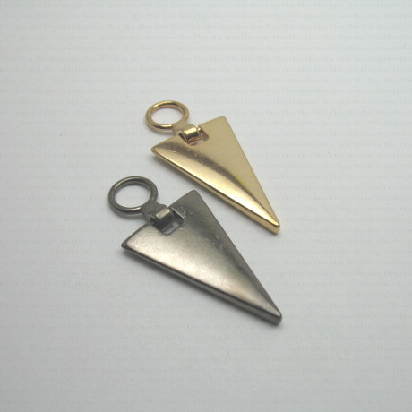 Decorative tag no. 1027