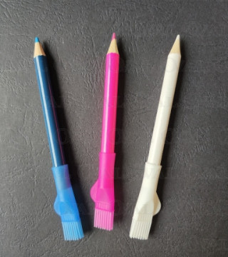 Tailor’s chalks with brush – 9 cm Various colours 0024