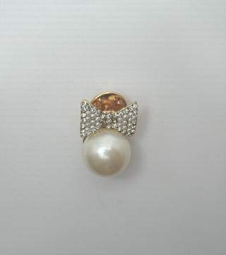 Metal bow pin no. 1337