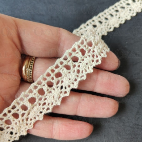 Cotton lace E 16mm /20m, ecru 3876