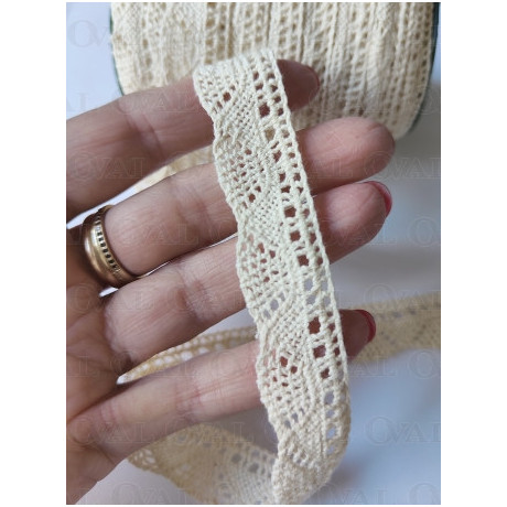 Koronka bawełniana ecru 20mm /25m 3118