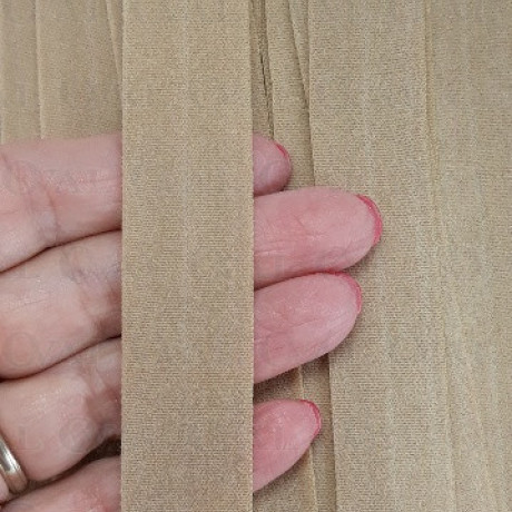 Broken elastic 20mm/20m 4924a