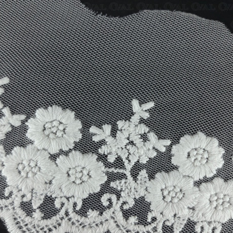 Koronka haft na tiulu 90mm/15 y  biel   3800