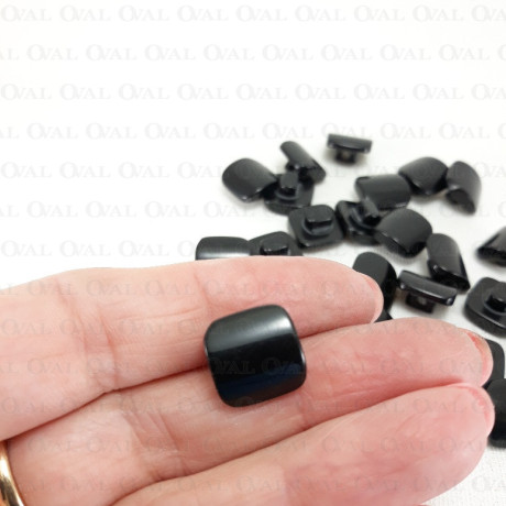 Guzik plastikowy Pakiet 10 szt. 15mm nr.682