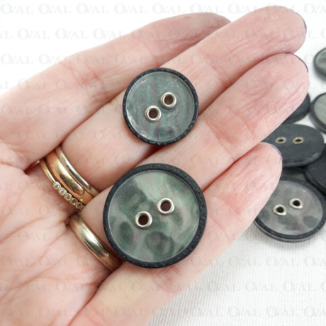 Guzik poliestrowy Pakiet 10szt. 10mm nr 1087