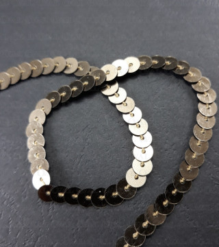 Sequins on tape 6mm /5m 207