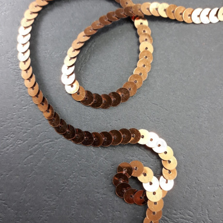 Sequins on tape 6mm /5m 213