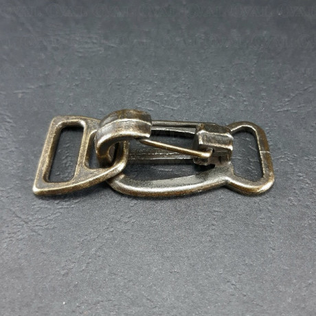 Zapięcie metalowe złote 1945