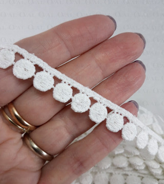 Koronka gipiurowa 11mm/20m śmietana 2668