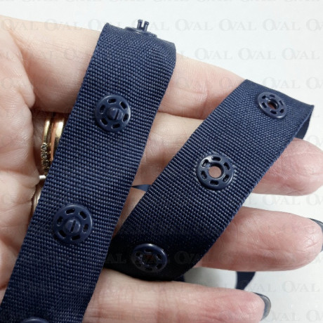 Zatrzaski na taśmie granat 1m nr 1819