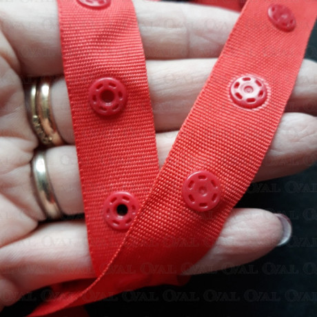 Zatrzaski na taśmie granat 1m nr 1819