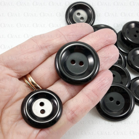 Guzik poliestrowy czarny 30mm/10 lub 100szt  5037