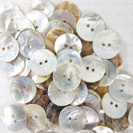 Guzik z naturalnej muszli 20mm/200szt  752