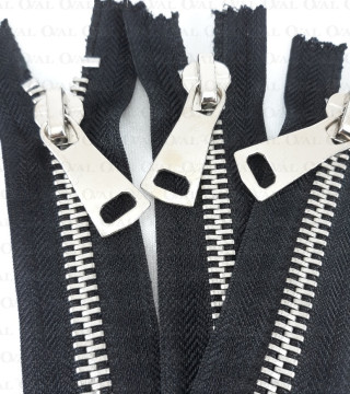 Metal zips *8 closed-end 20–30 cm no. 2156
