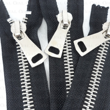 Metal zips *8 closed-end 20–30 cm no. 2156