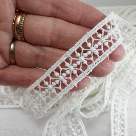 Koronka gipiurowa śmietana 20mm/1 lub 14m nr 2666